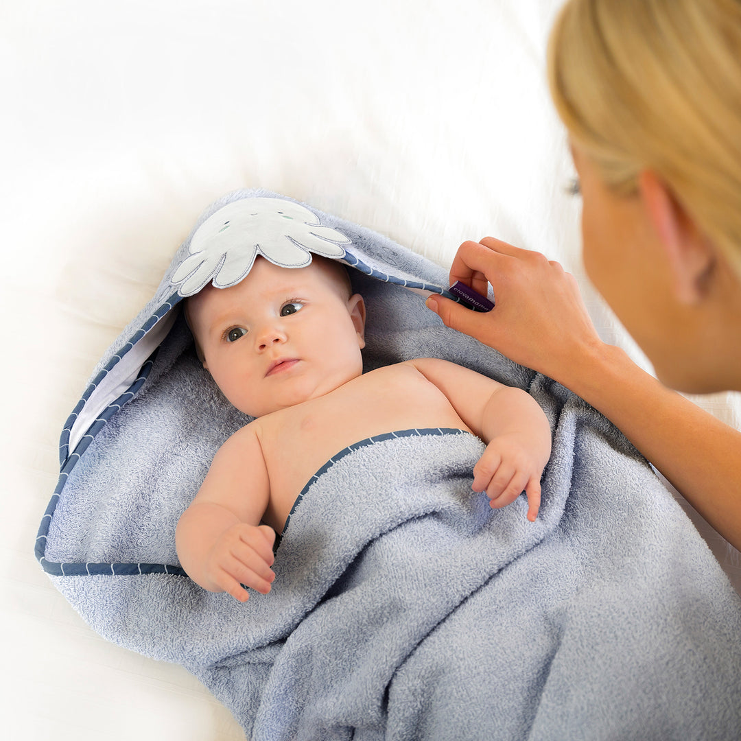 ClevaMama Bamboo Extra Large Apron Baby Bath Towel