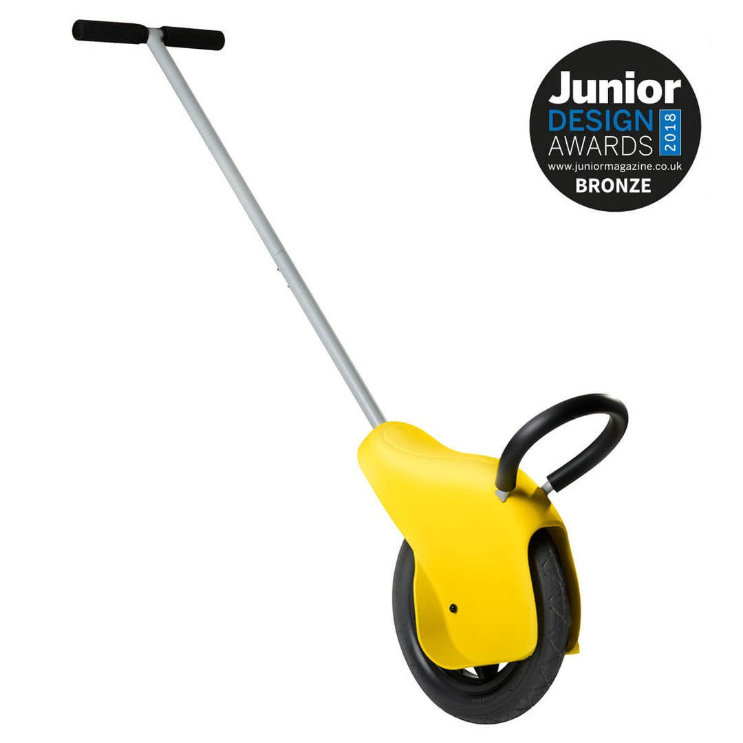 Mountain Buggy unirider three quarter with junior design award logo_yellow
