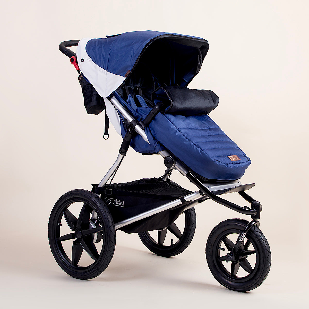 Full shot of Mountain Buggy terrain footmuff in colour quartz