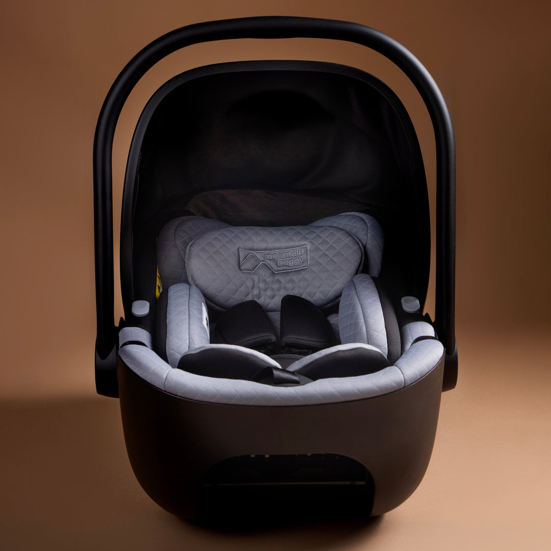 Mountain Buggy® nest™ R129 i-size infant car seat with rotating base