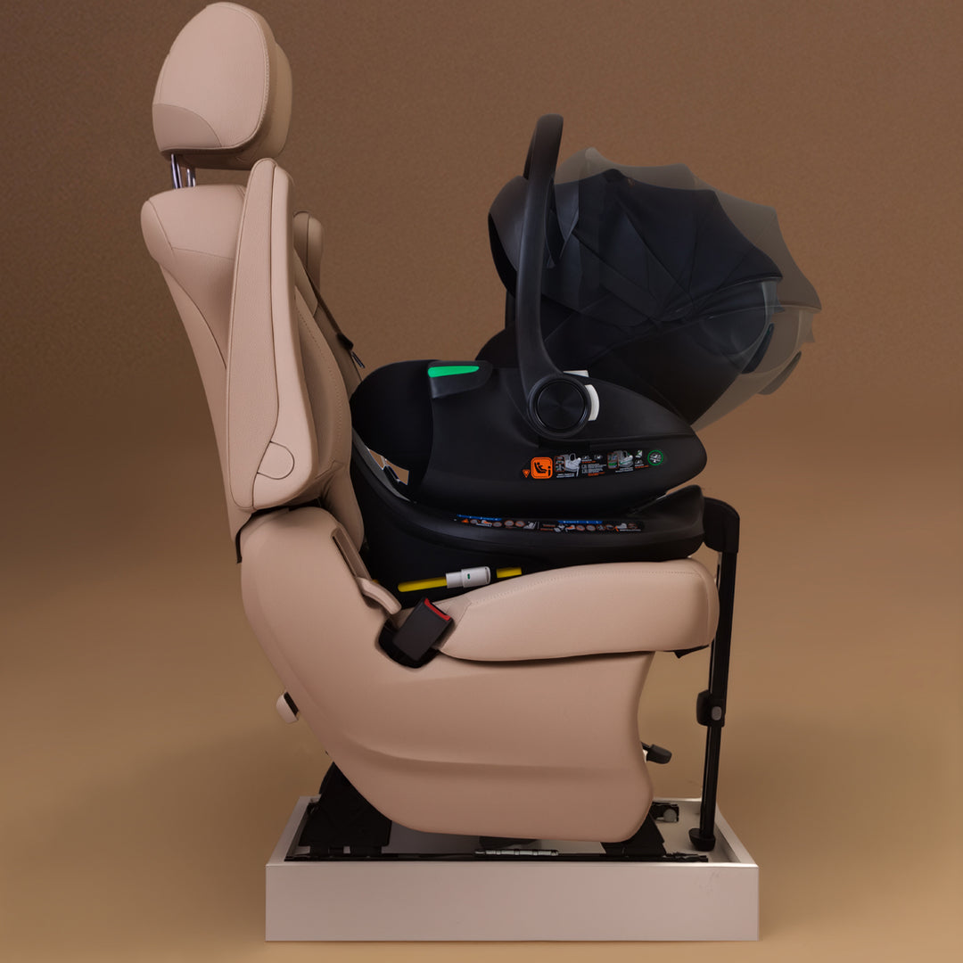 Mountain Buggy® protect™ i-Size Reclining Infant Car Seat with Rotating ISOFIX Base