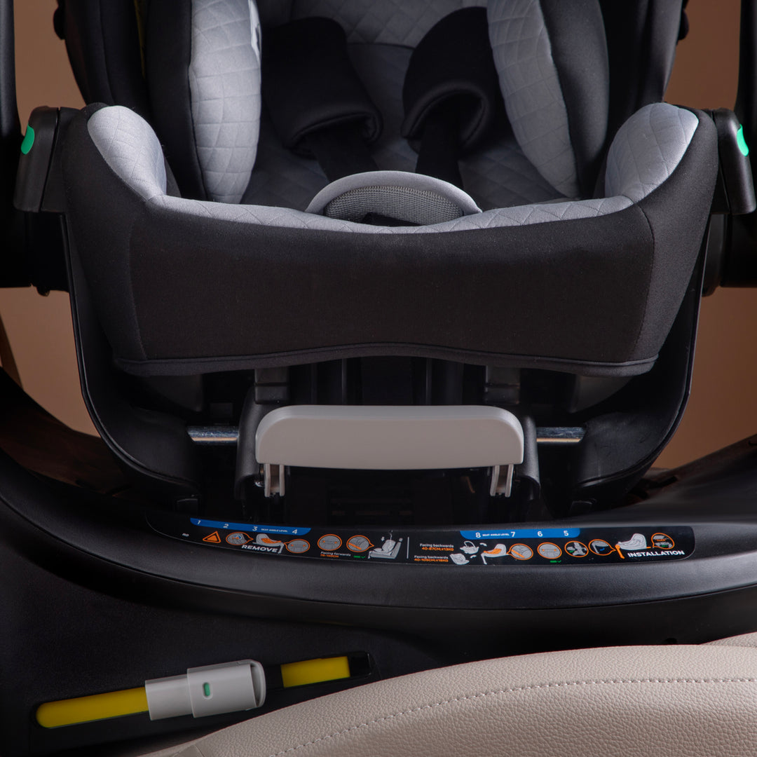Mountain Buggy® protect™ i-Size Reclining Infant Car Seat with Rotating ISOFIX Base