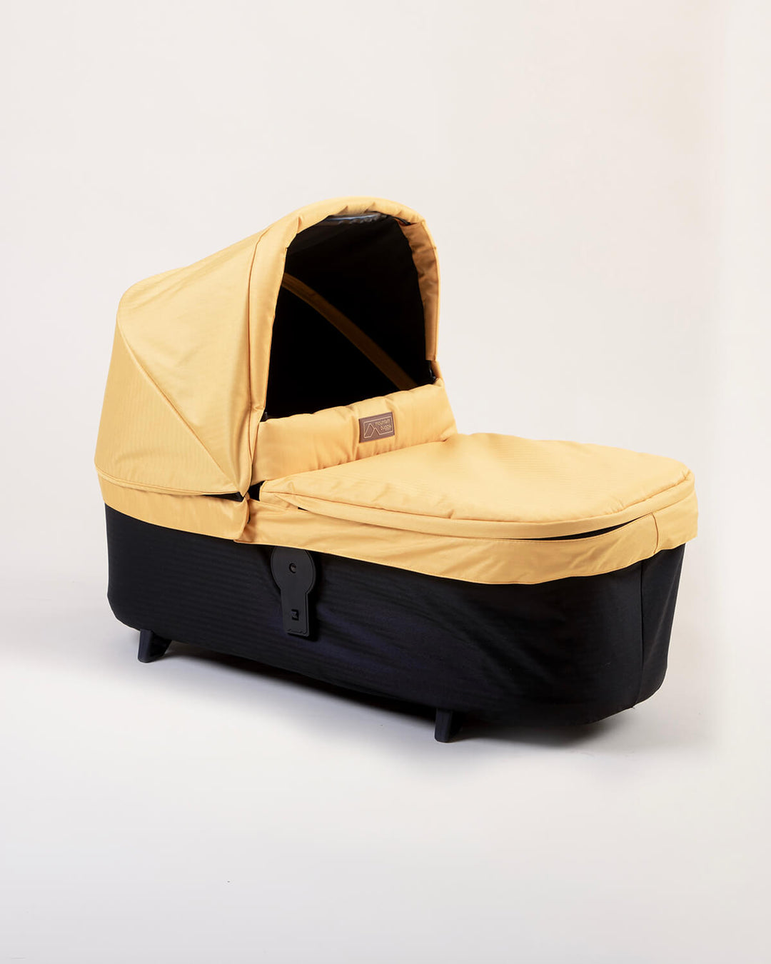 Mountain Buggy® urban jungle™ carrycot plus™ Bundle
